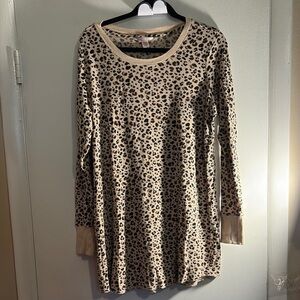 Victoria’s Secret Leopard Print Long Sleeve Top